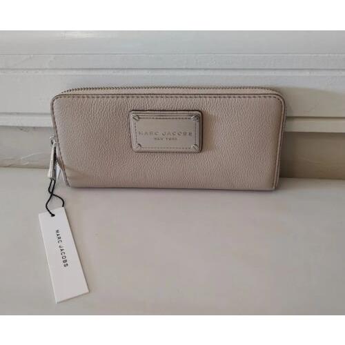 Marc Jacobs Classic Standard Leather Continental Wallet - Bisque
