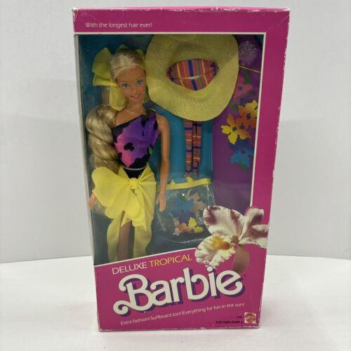 1985 Barbie Deluxe Tropical Set with Surfboard - 2996 Mattel