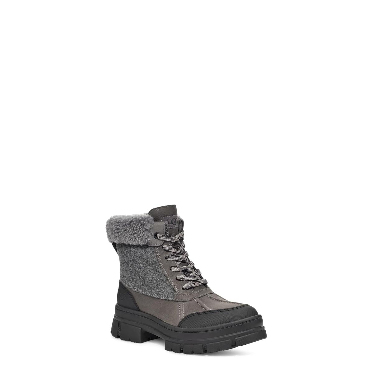 Woman`s Boots Ugg Ashton Addie Tipped - Charcoal