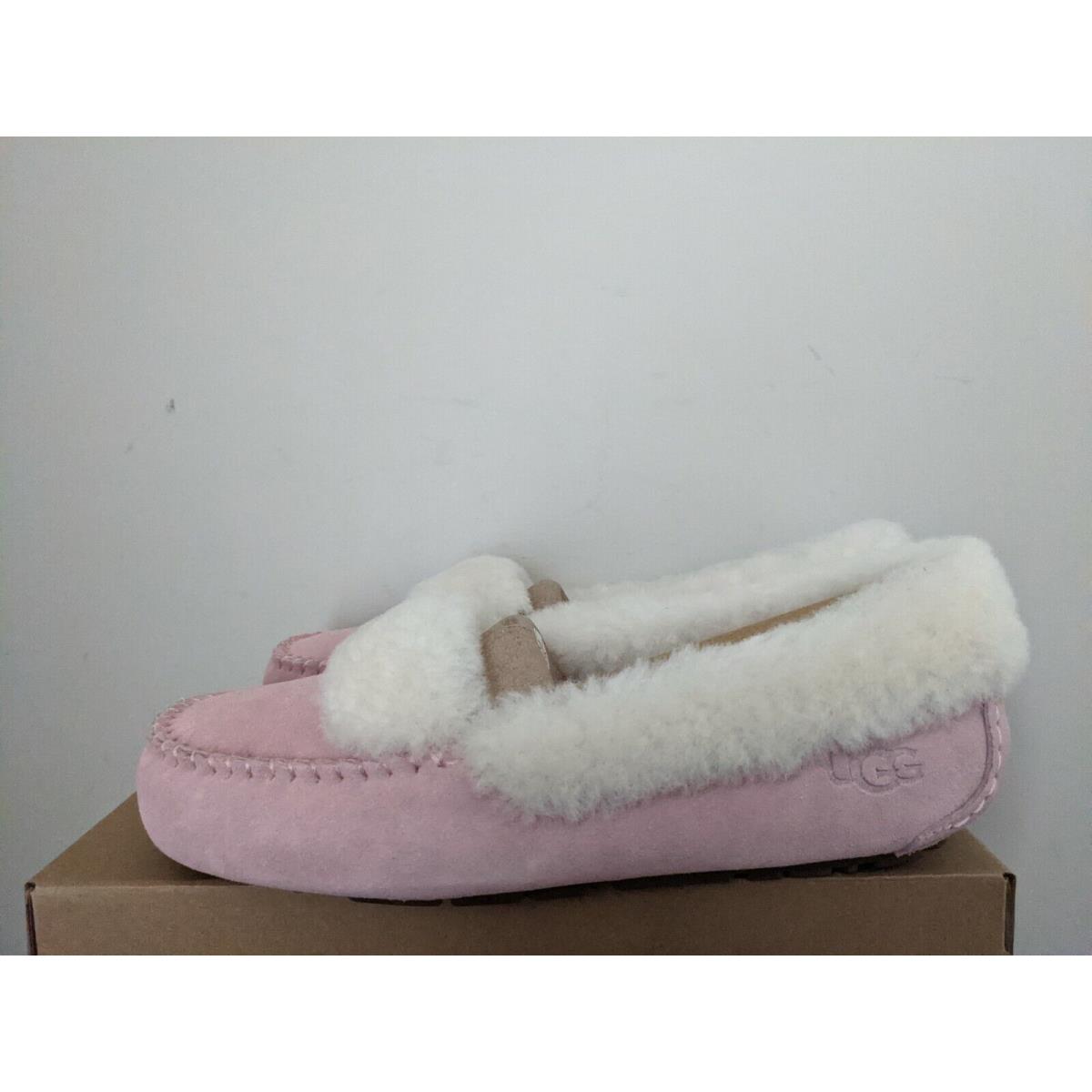 Ugg Australia Womens Dakota Spill Seam Moccasin Size 9