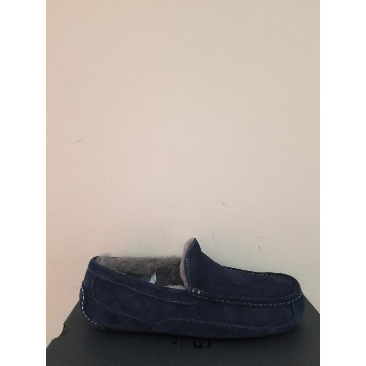 Ugg Australia Men`s Ascot Slipper Size 9