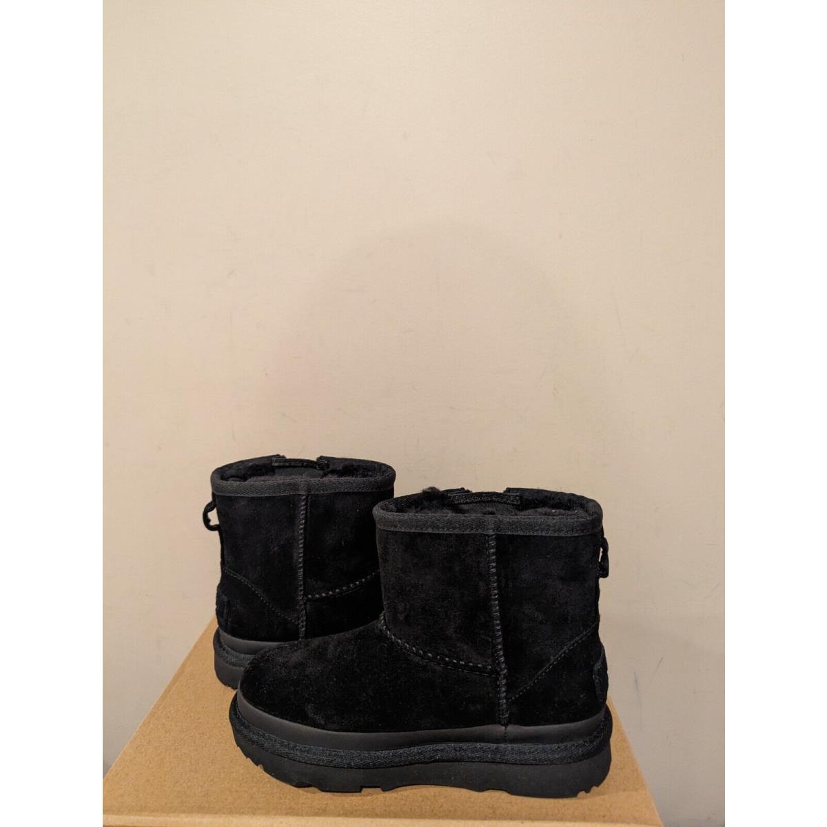 Ugg Australia Kids Classic Mini Zipper Tape Logo Boot Size 13