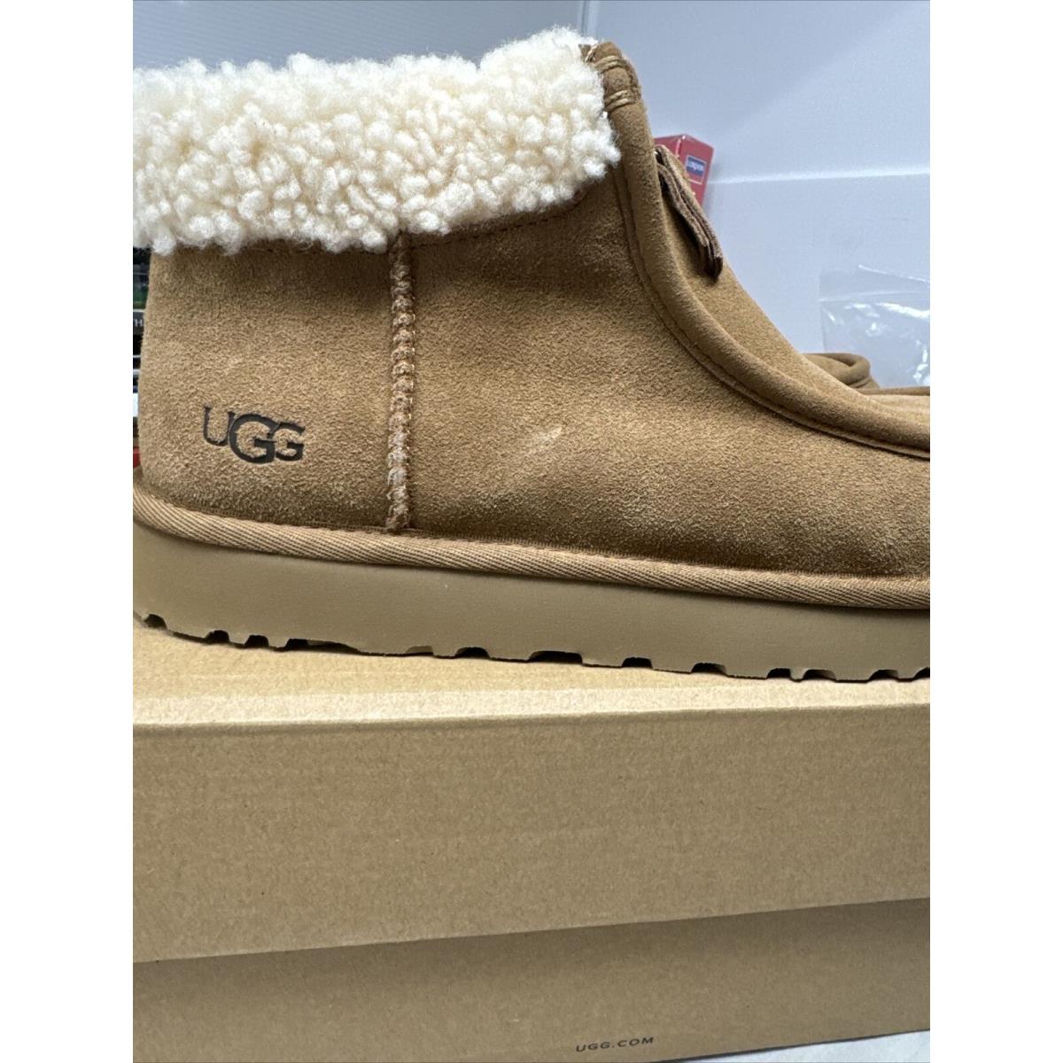 Woman`s Boots Ugg Funkarra