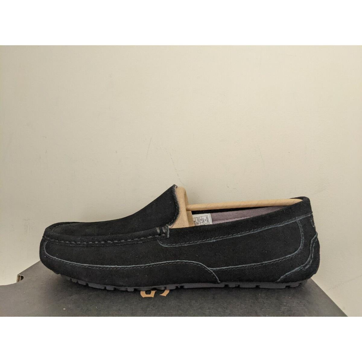 Ugg Australia Men`s Alder Slipper Size 11