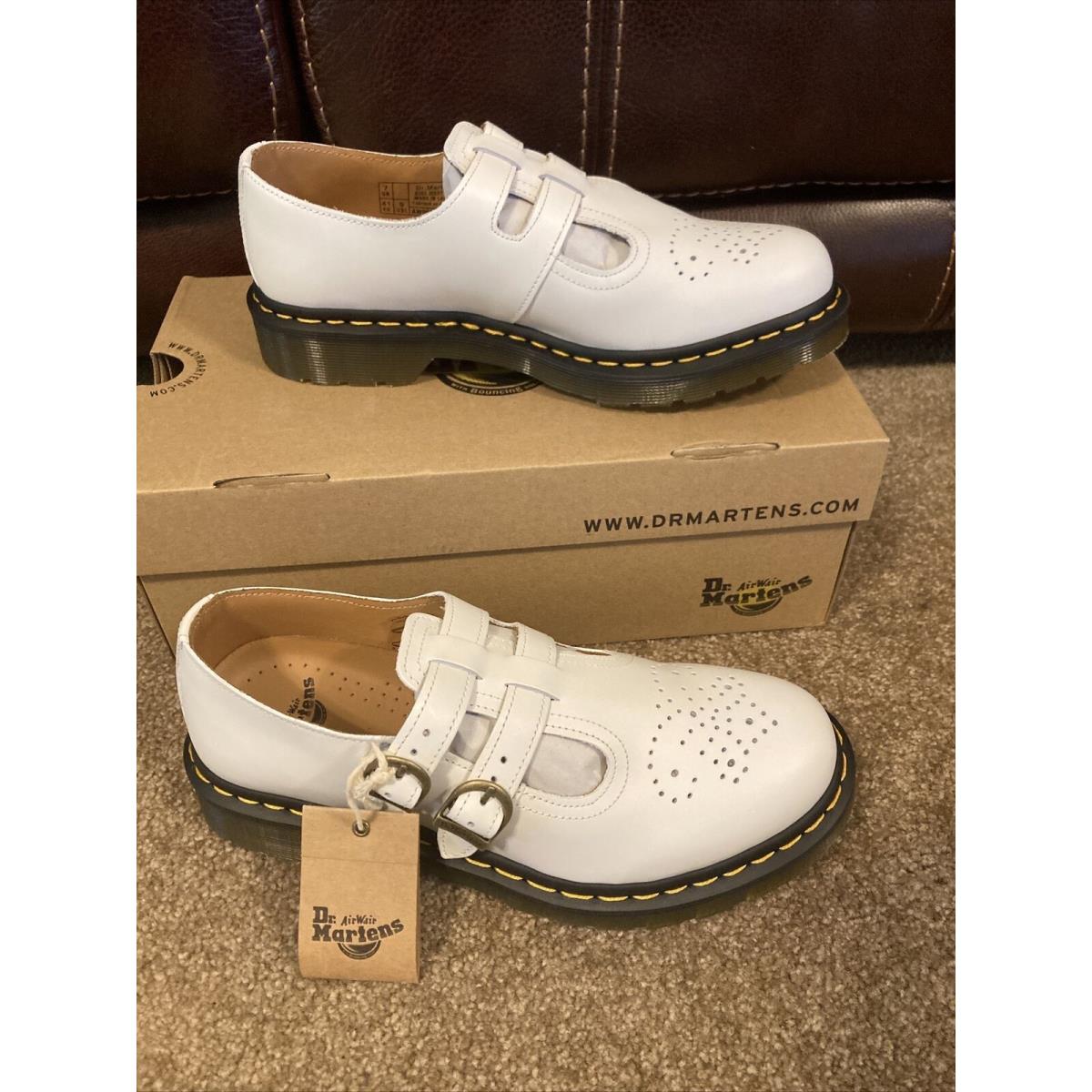 Dr. Martens Size 9 8065 Mary Jane Smooth White Leather Round Toe Oxfords Women`s