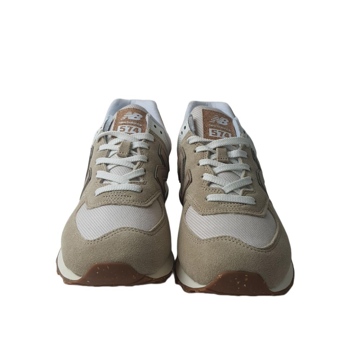 New Balance Men`s Beige Classics Traditionnels Sneakers ML574AA2