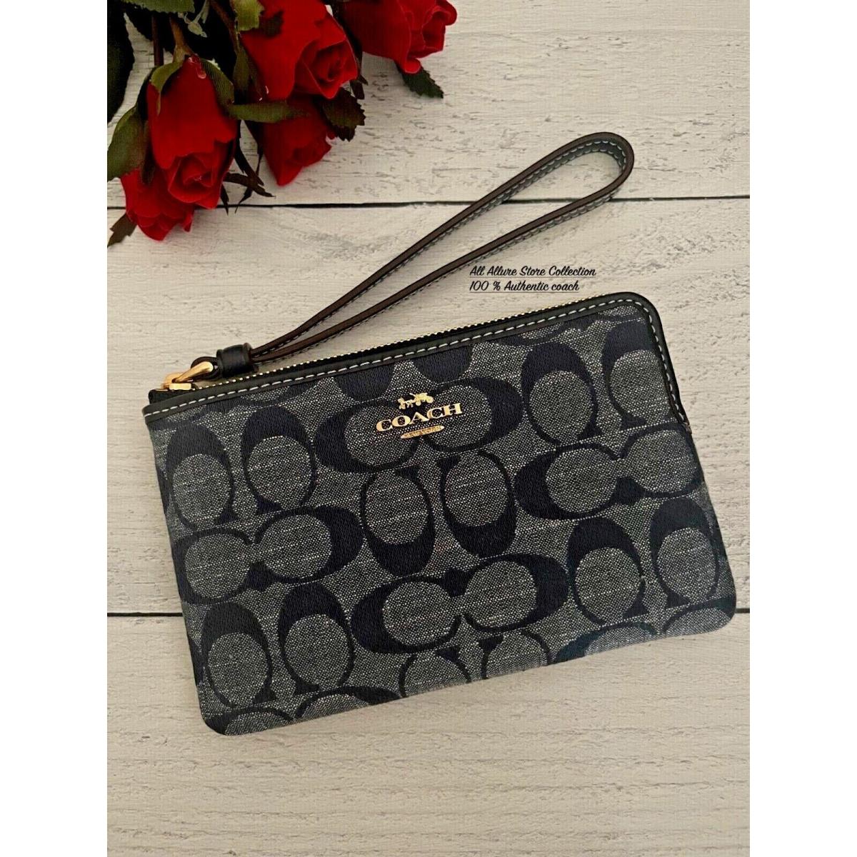 Coach online Corner Zip Wristlet In Signature Chambray