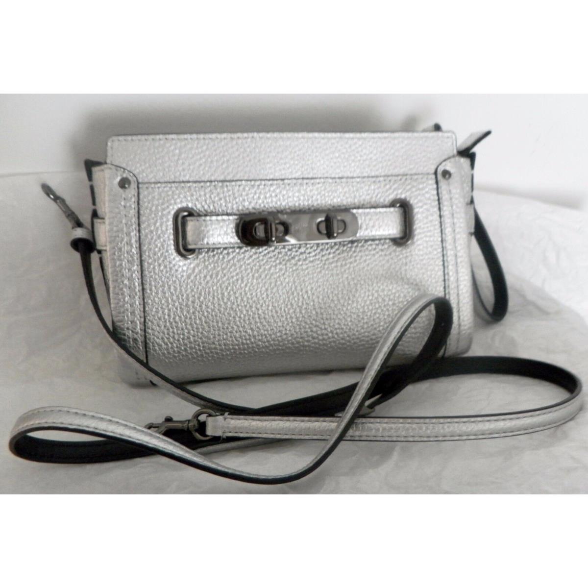 Coach 53032 Swagger Wristlet In Pebble Leather Silver