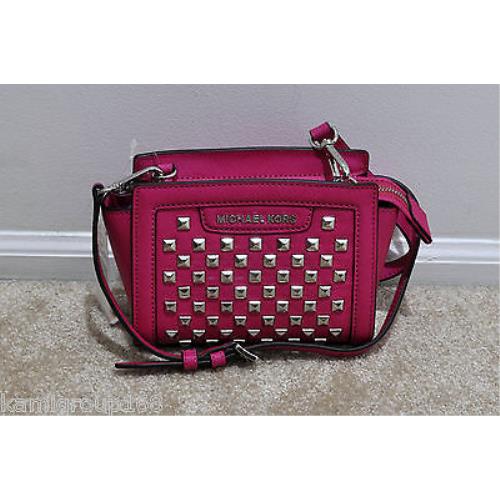 Kors Selma Pyramid Stud Mini Messenger Raspberry