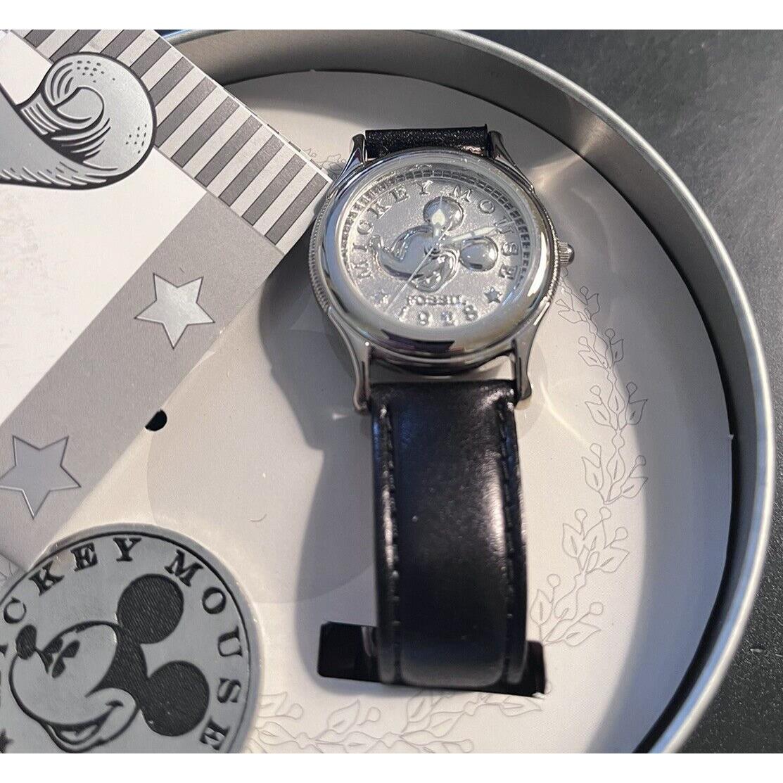 Mickey Mouse Ltd Edition Fossil Timepiece W/silver Coin Only 5000 Made