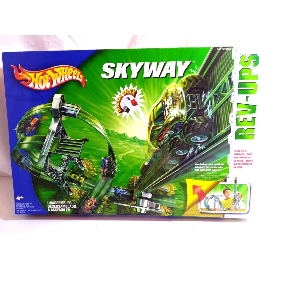 Hot Wheels Skyway Stunt Set. Nib. DS07