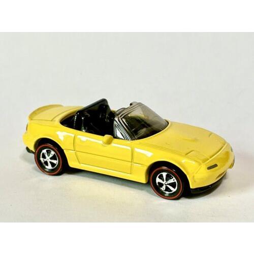 Hot Wheels HW Roadsters `91 Mazda MX-5 Miata Yellow Custom Redlines