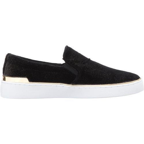 Guess Women`s DEANDA3 Sneaker Black