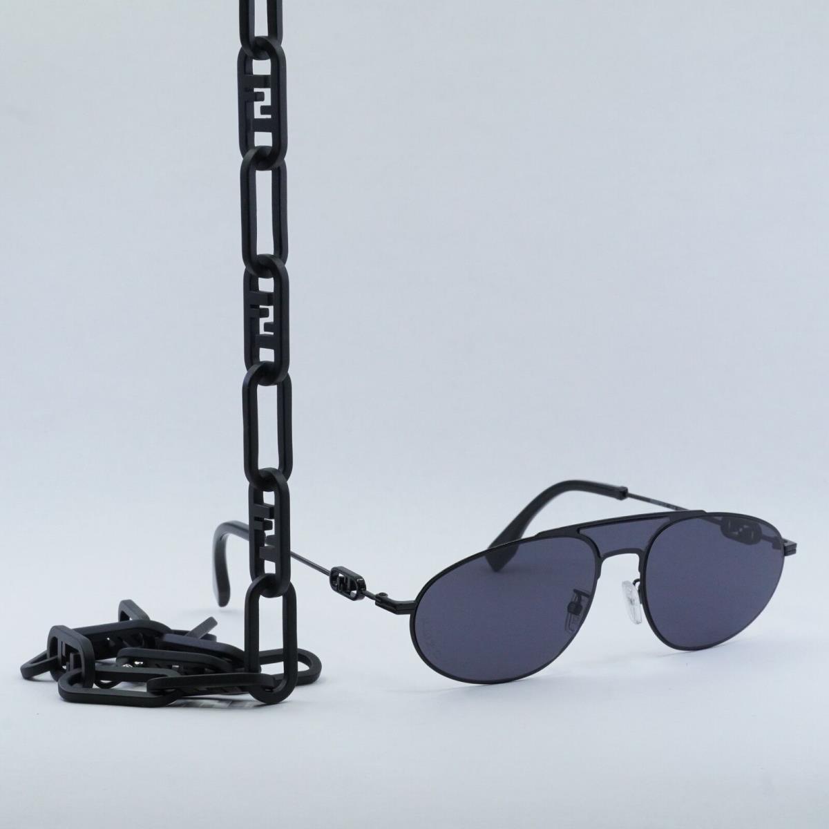 Fendi FE40072U-Y 01A Black/dark Gray with Black Chain 57-17-140 Sunglasses