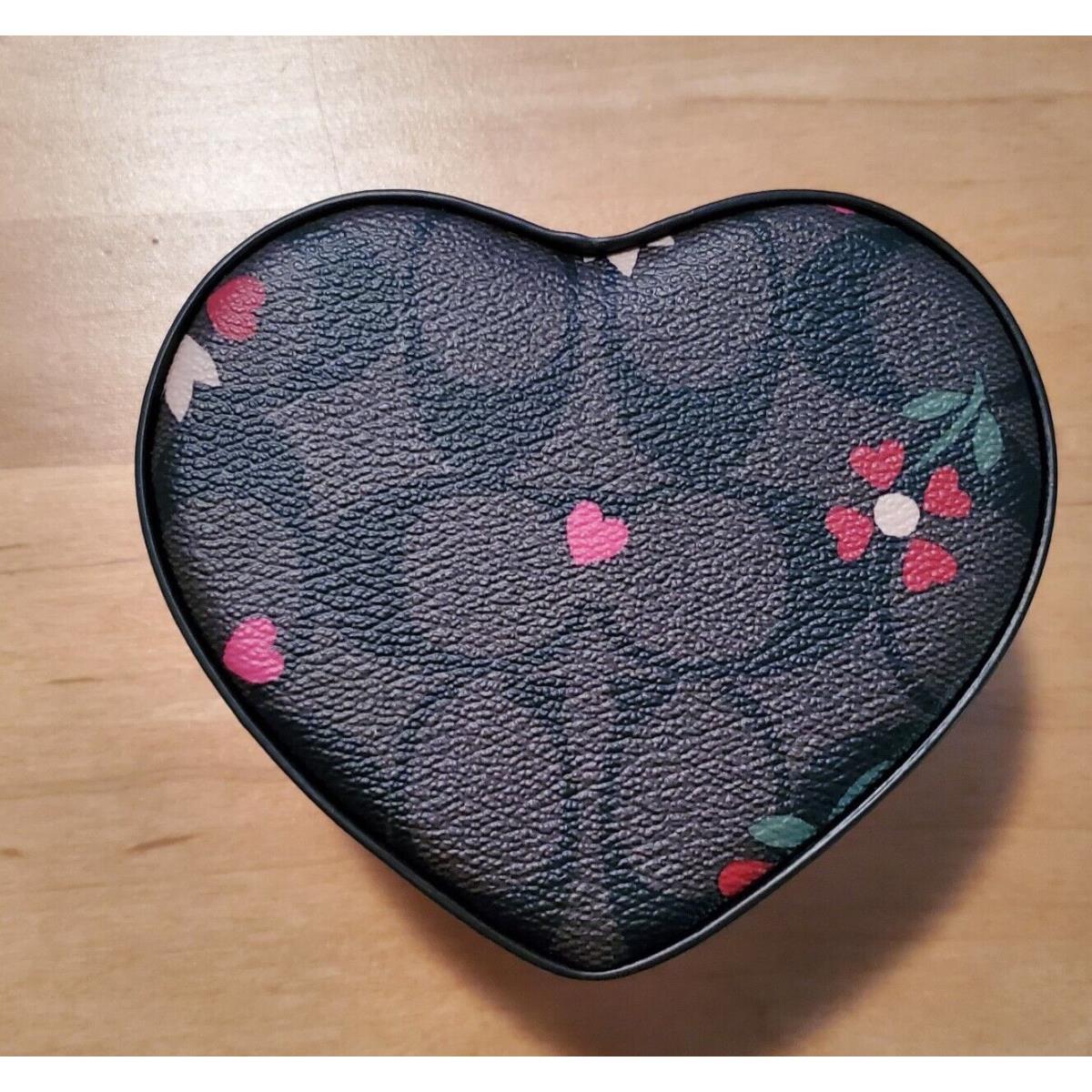 NWT Coach Heart Trinket Box In Signature Canvas With outlet Heart Petal Print C7752