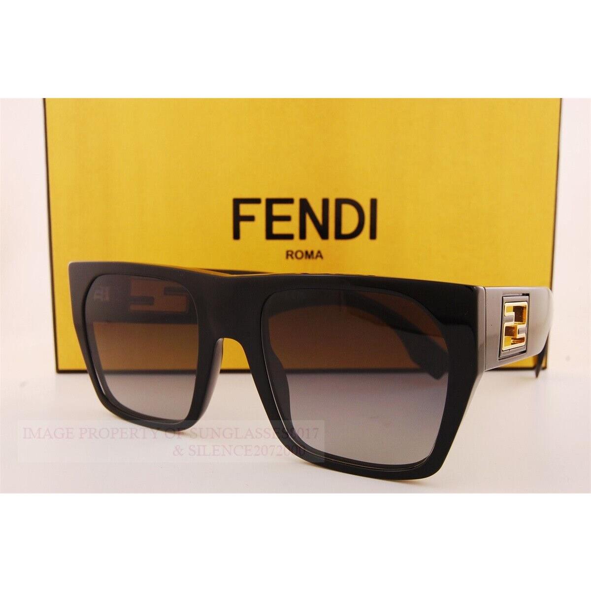 Fendi Sunglasses FE 40124I 01B Black/gradient Gray For Women