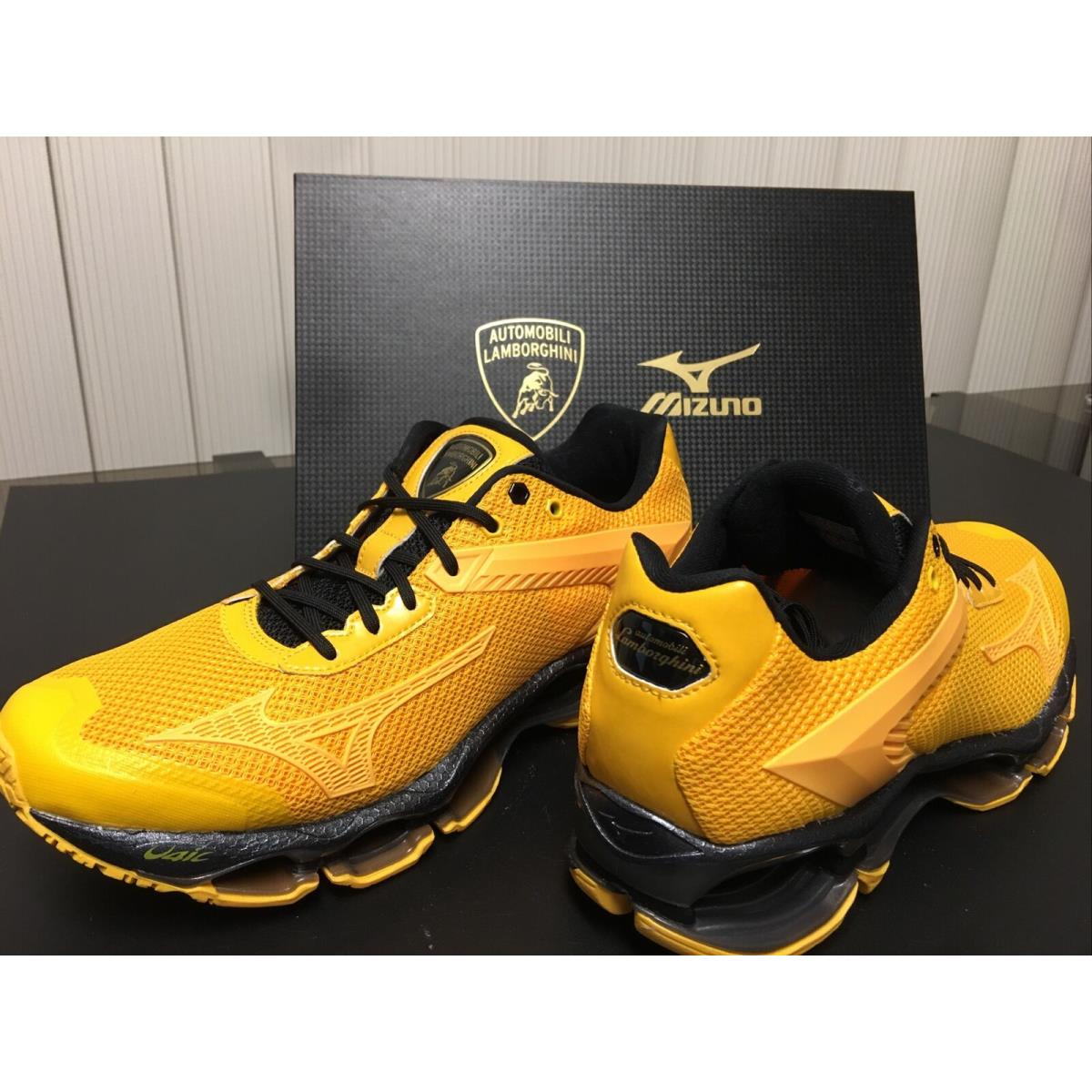 Mizuno Lamborghini Prototype Wave Tenjin Prophecy Yellow Mens 9 Shoes