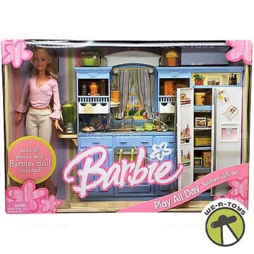 Barbie Play All Day Kitchen Gift Set w Barbie Doll 2005 Mattel J1548