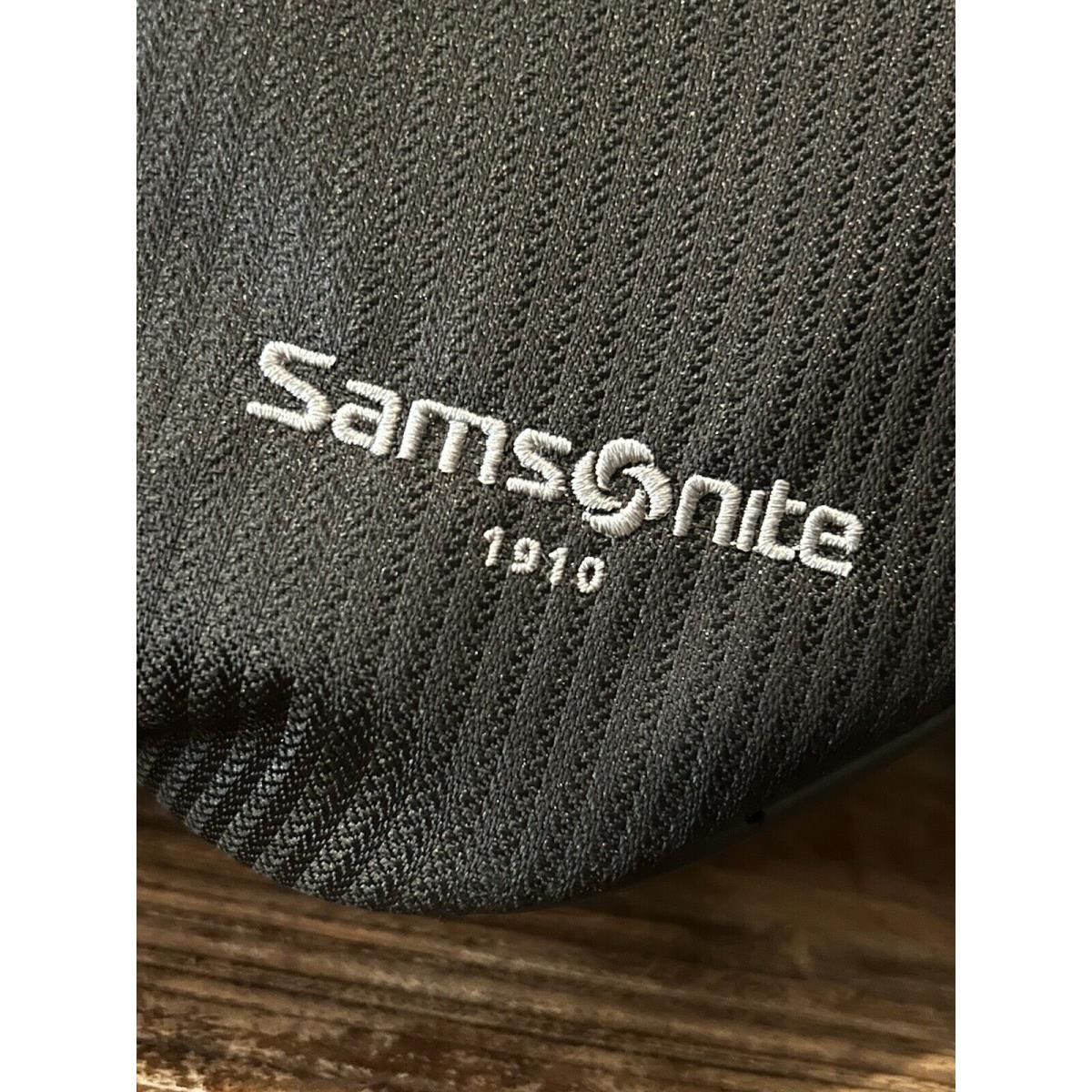 Samsonite 1910 Center Zip Black Laptop Backpack Travel Bag