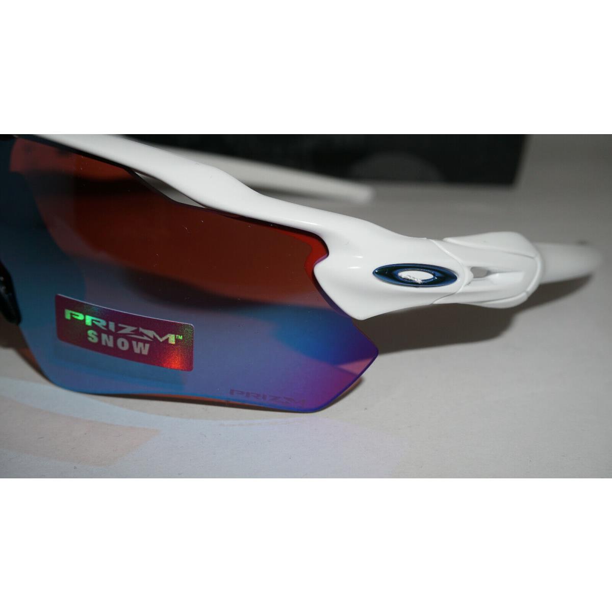 Oakley sunglasses  - White Frame, Blue Lens 3