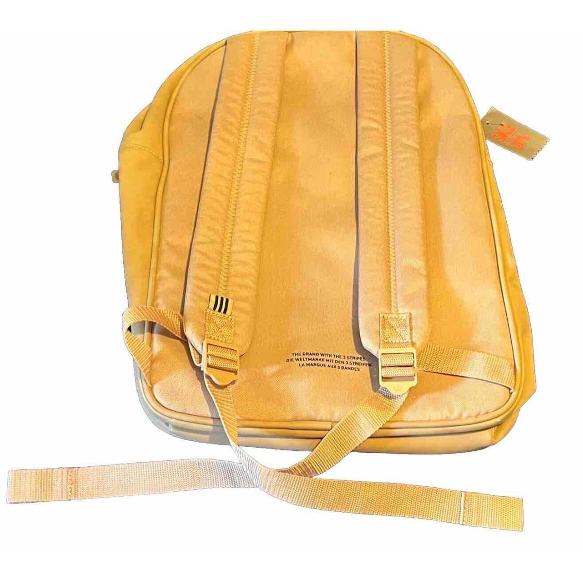 Adidas Originals BK7051 Classic Trefoil Backpack Bag Soft Beige