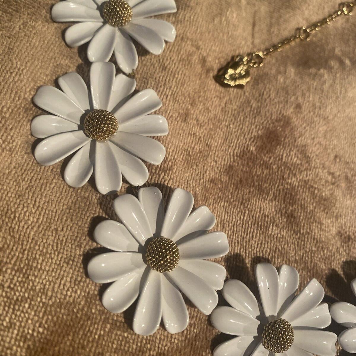 Kate Spade NY Into The Bloom Daisies Statement Collar Necklace