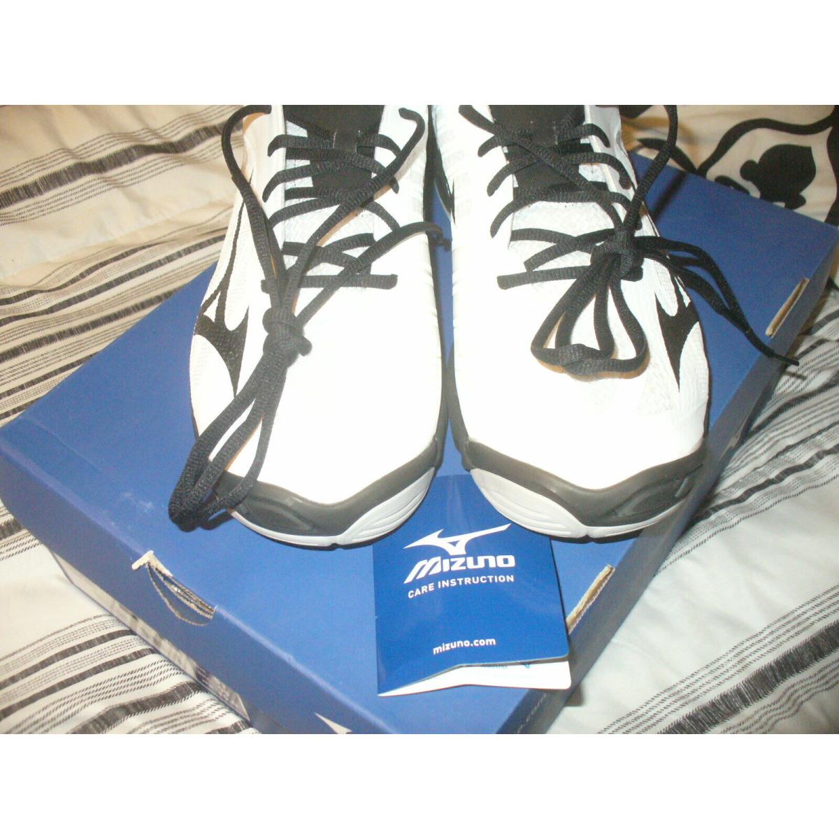 Mizuno Men`s Wave Lightning Z4 High-top Volleyball Athletic Fitness Sz 16M