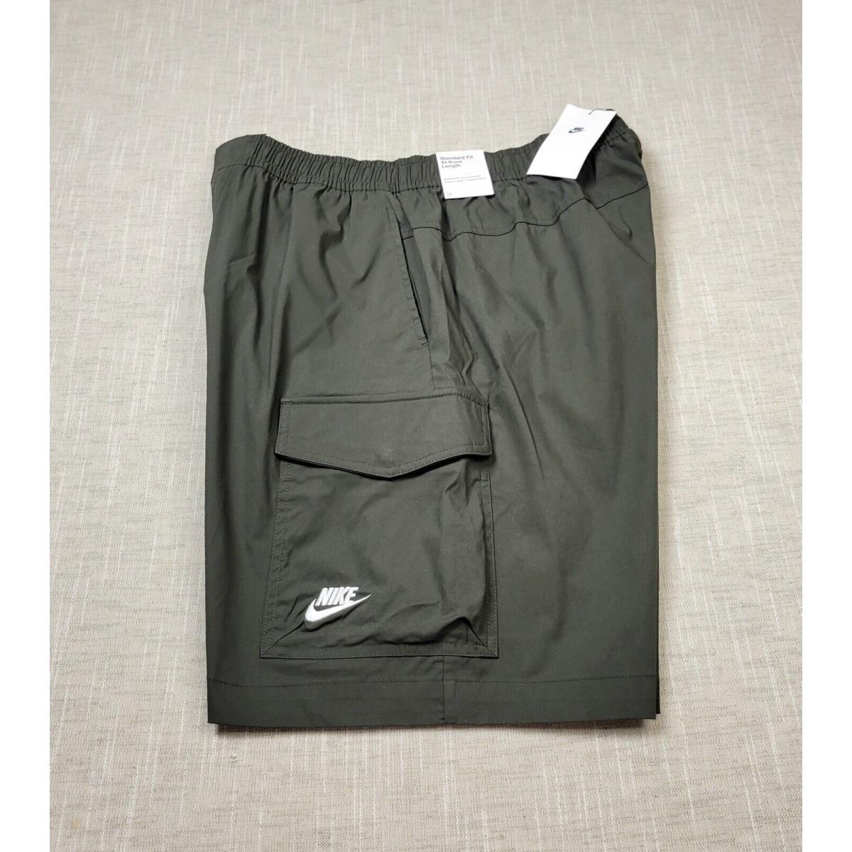 Nike Cargo Shorts Large Mens Green White Utility Tech Repel Woven