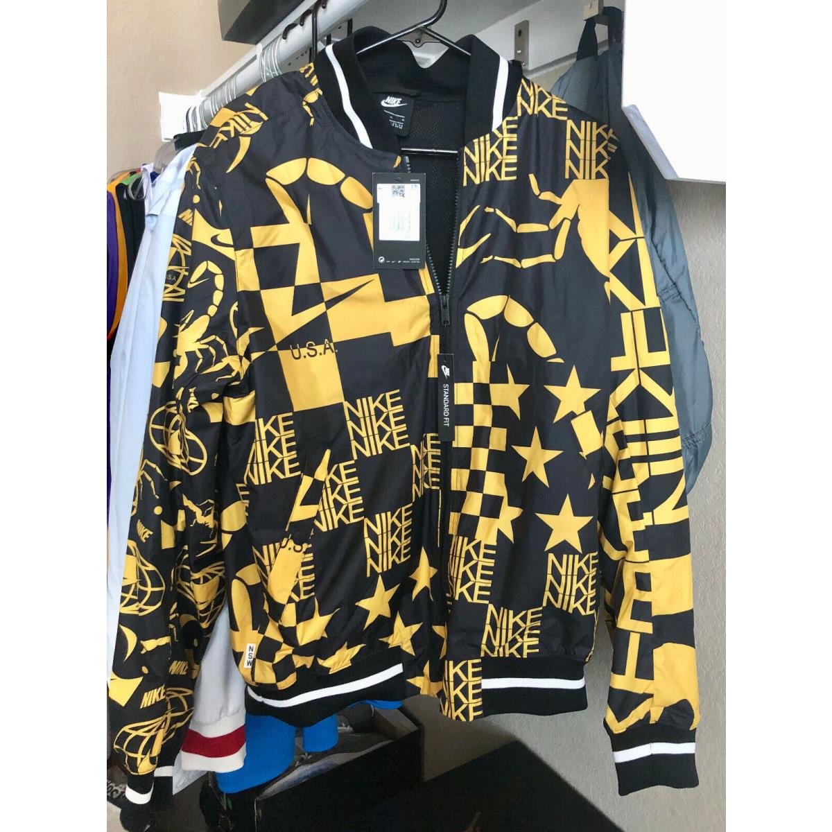 Nike Sportswear Allover Print Jacket AR1632 741 Yellow Black Scorpion Medium