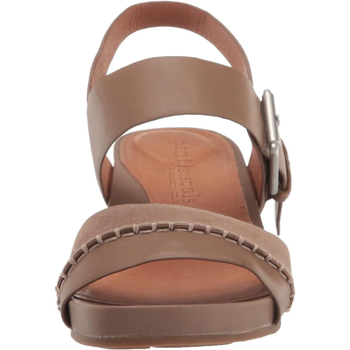 Gentle Souls by Kenneth Cole Women`s Giulia Wedge Sandal