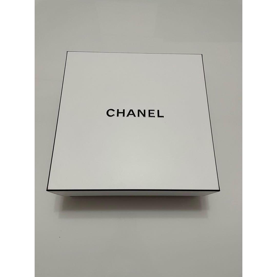 Chanel Gift Boxes Bags Black White Large Small Clutch Bag