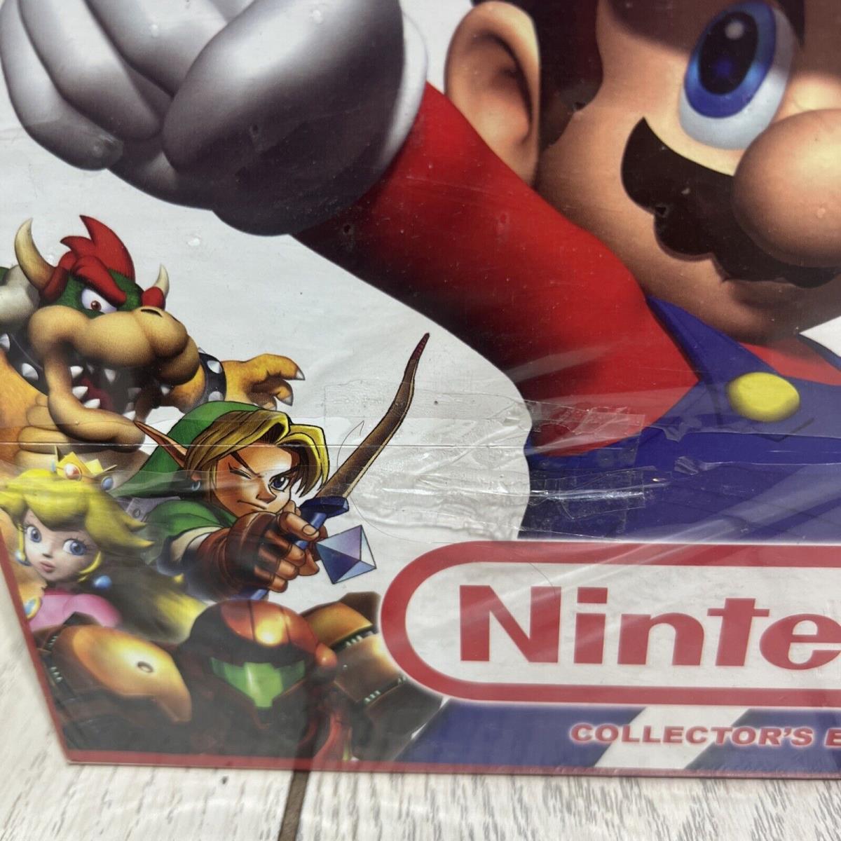 Nintendo Monopoly Gamestop Exclusive Collector`s Edition Rare