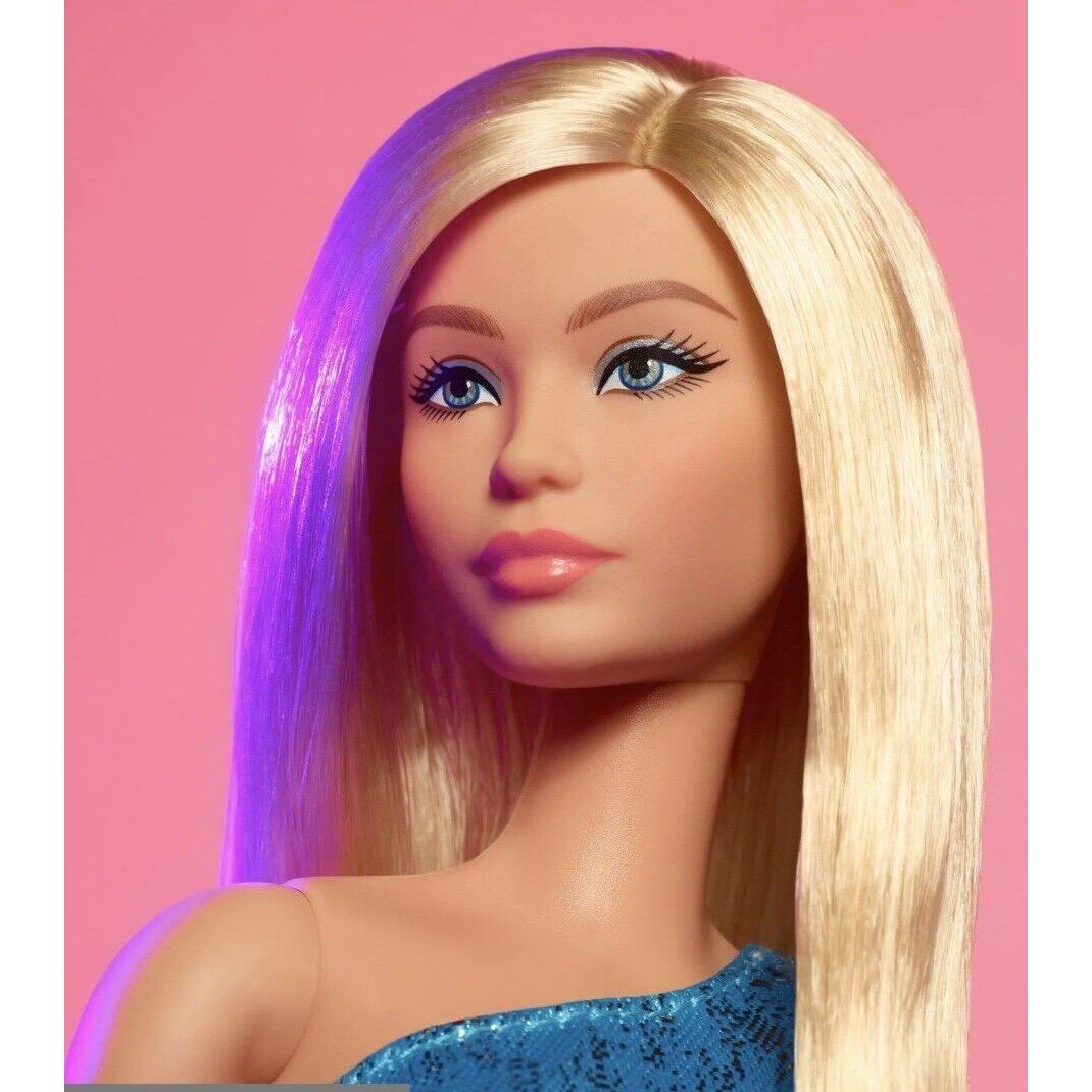 Barbie Signature Looks Doll 23 Long Blonde Hair Made TO Move - Doll Hair: Blonde, Doll Eye: Blue