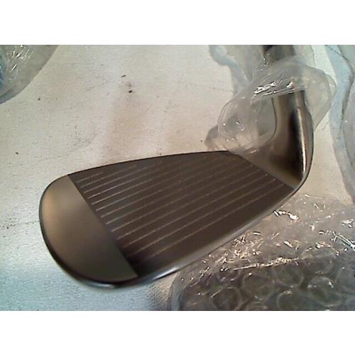 Wilson DI5 Steel Irons R-flex Right Handed Golf Clubs 3 4 5 6 7 8 9 P - R1681