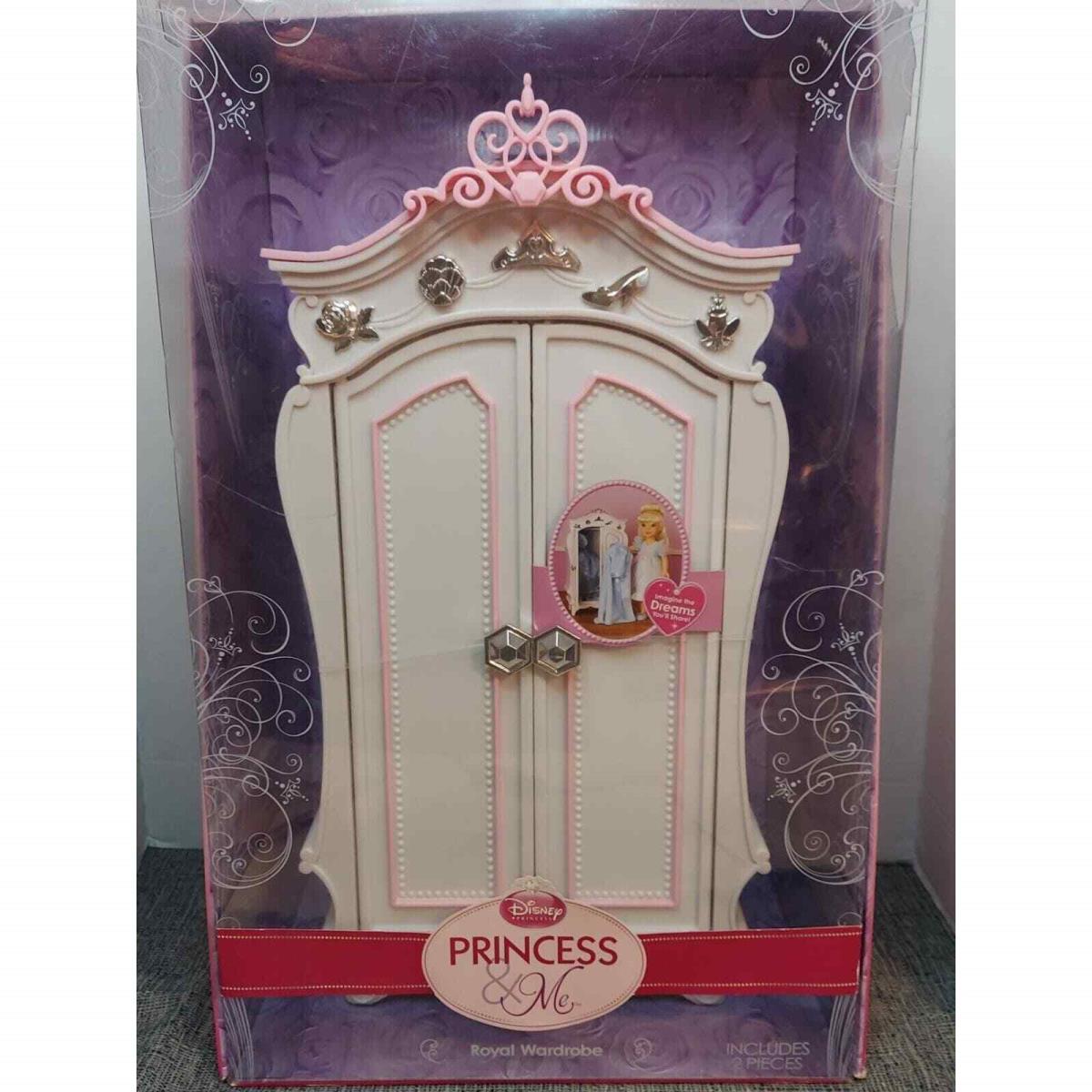 Disney Princess ME Royal Wardrobe Trunk Nos 2010 Doll Furniture Accessory