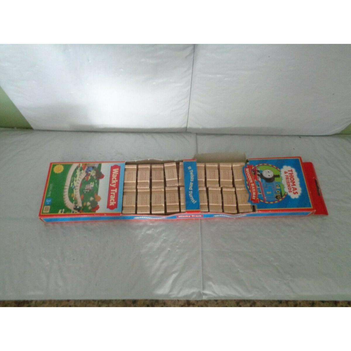 2002 - - Thomas Friends - Wooden Wacky Track 99918