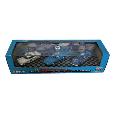 Hot Wheels Collectibles Nascar -the Petty Racing Family 3car Set Fao Schwarz