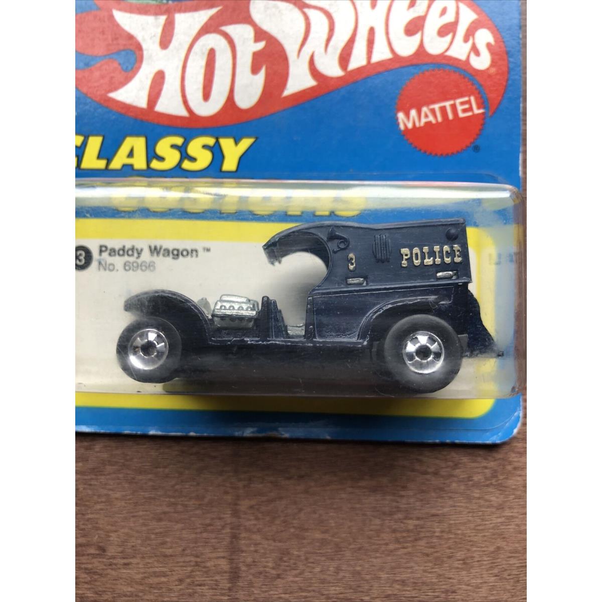 Hot Wheels - 1977 Classy Customs Paddy Wagon 6966