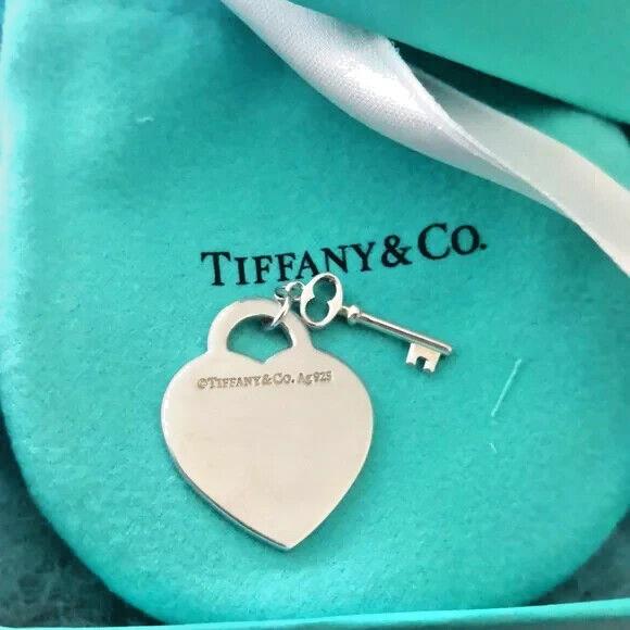 Return to Tiffany Heart Tag with Key Pendant