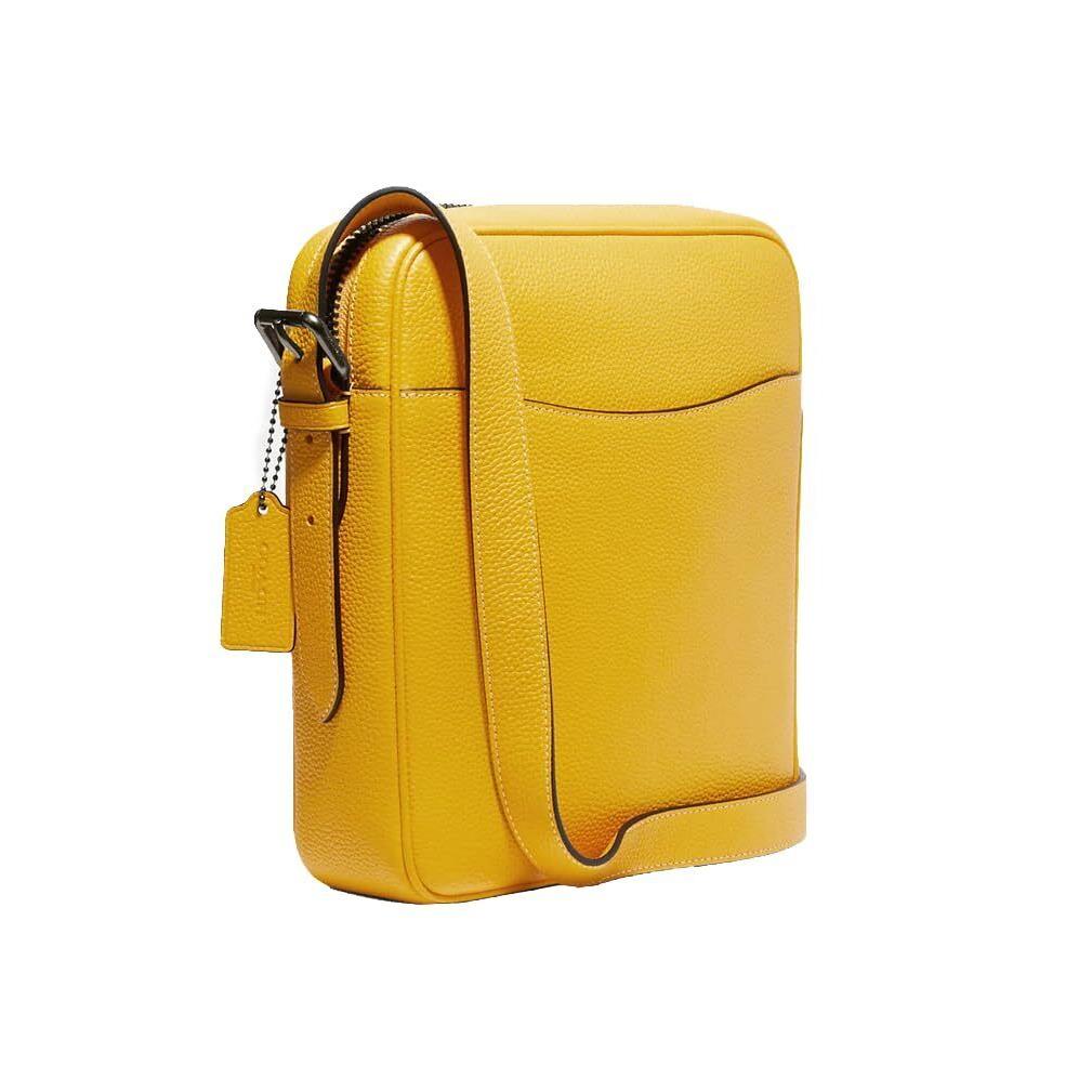 Coach Men`s Hudson Crossbody 21 Bag in Pebble Leather Canary - Exterior: Yellow