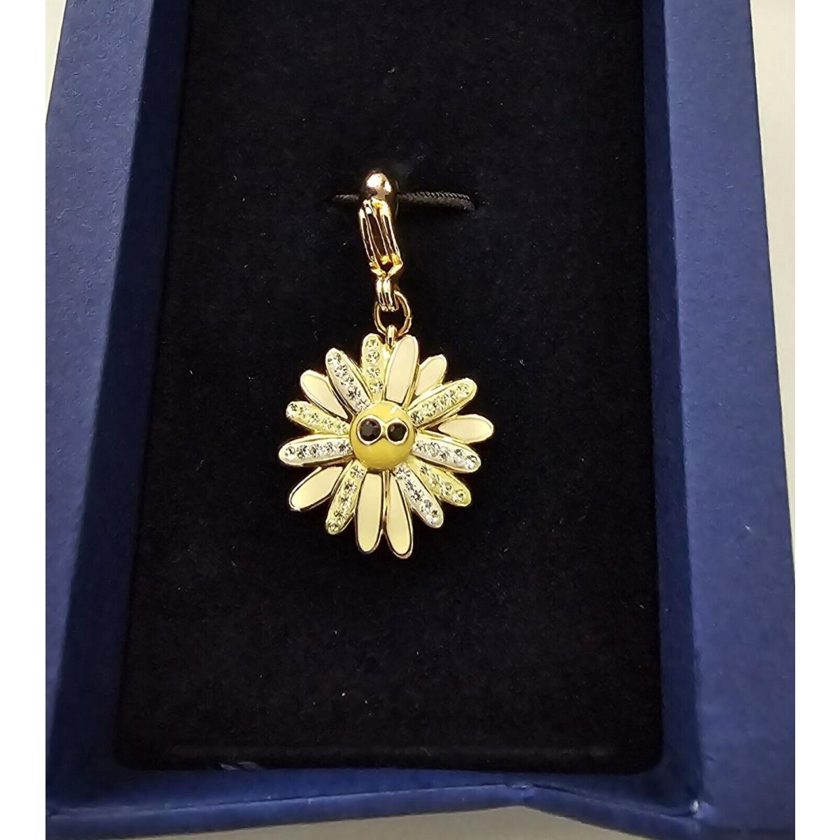 Swarovski Daisy Flower Charm Crystal Jewelry - 1084415