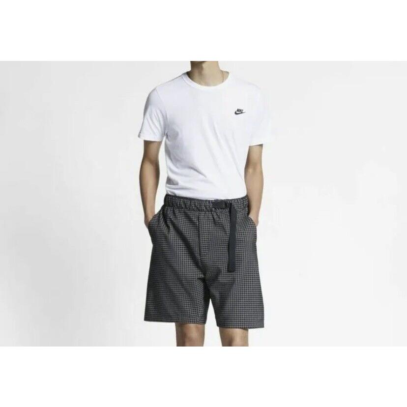 Men s Nike Sportswear Tech Pack Grid Woven Shorts AR1584-010 Black Sz L