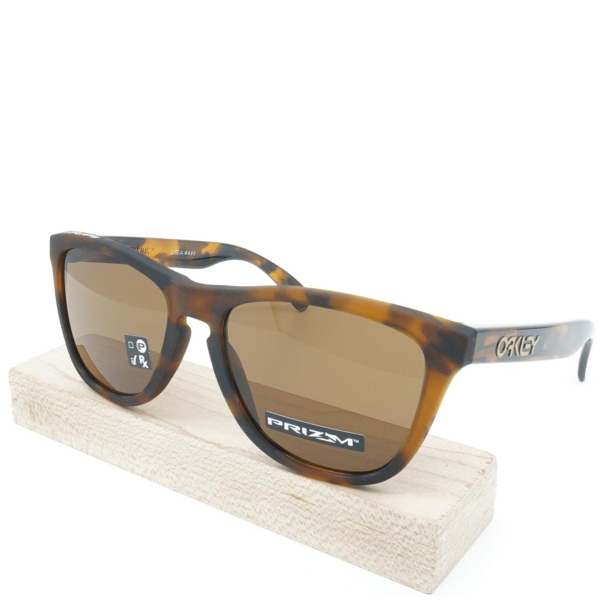 OO9013-G8 Mens Oakley Frogskins Sunglasses - Frame: Matte Brown Tortoise