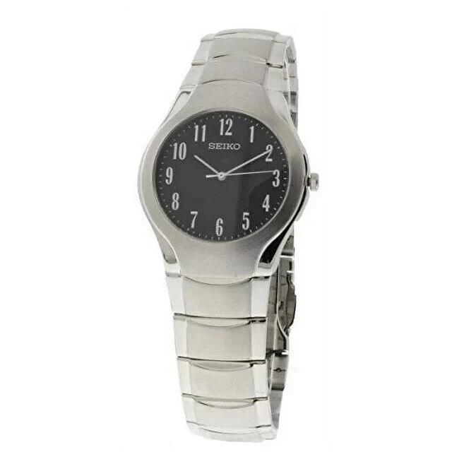 Seiko Men`s SNF097 Silver Black Dial Watch