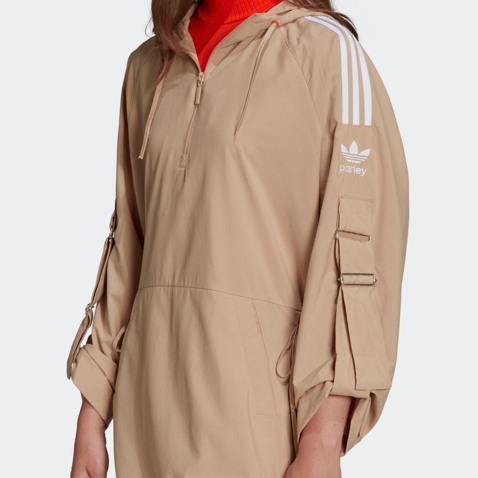 Adidas Hoody Adicolor Classics Traceable Parley Women`s Dress HM1701