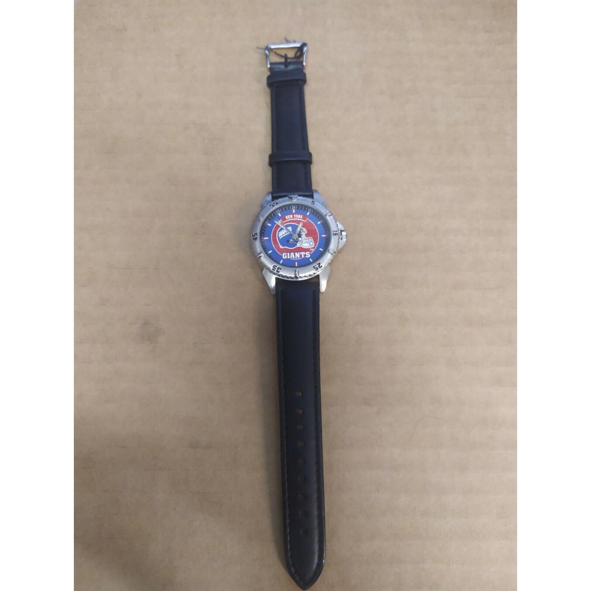 Fossil York Giants Analog Nfl Watch Leather Strap Needs Battery