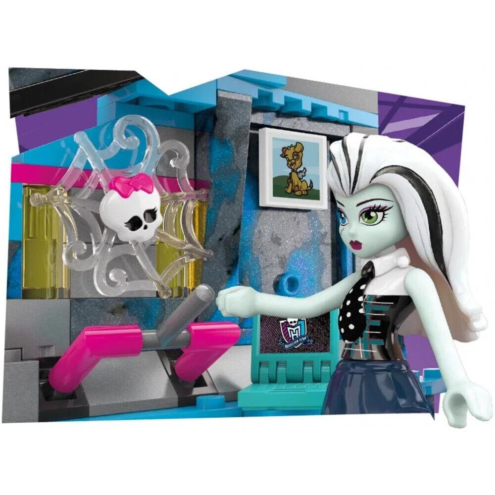 Mega Bloks Monster High Frankie Stein`s Electrifying Room Building Set