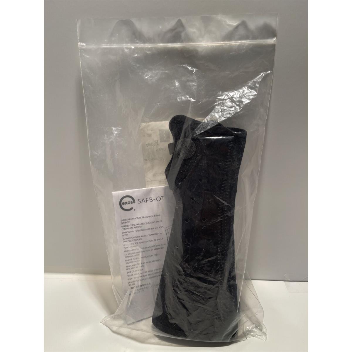 Exos 312-41-1111 Short Arm Fracture Brace Open Thumb Black/lt/sm