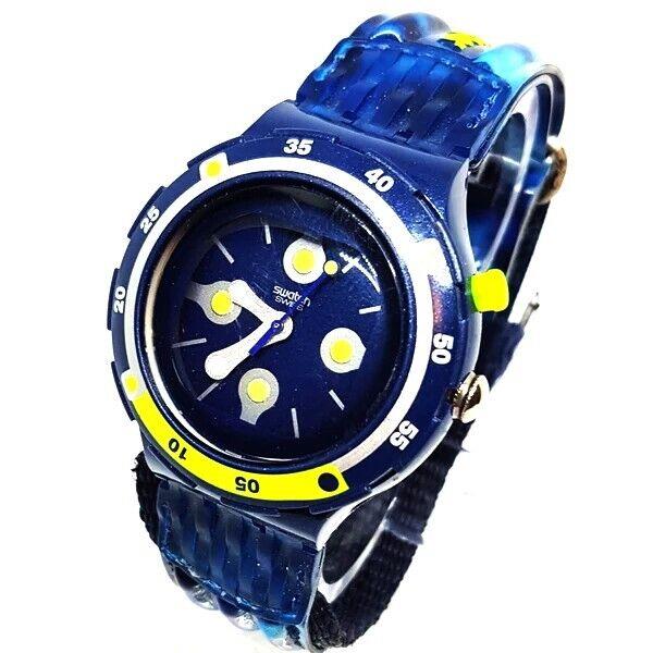 Mint Rare 1999 Swatch Scuba Yellow Spot Loomi Collector 200M Diving Watch SDN906