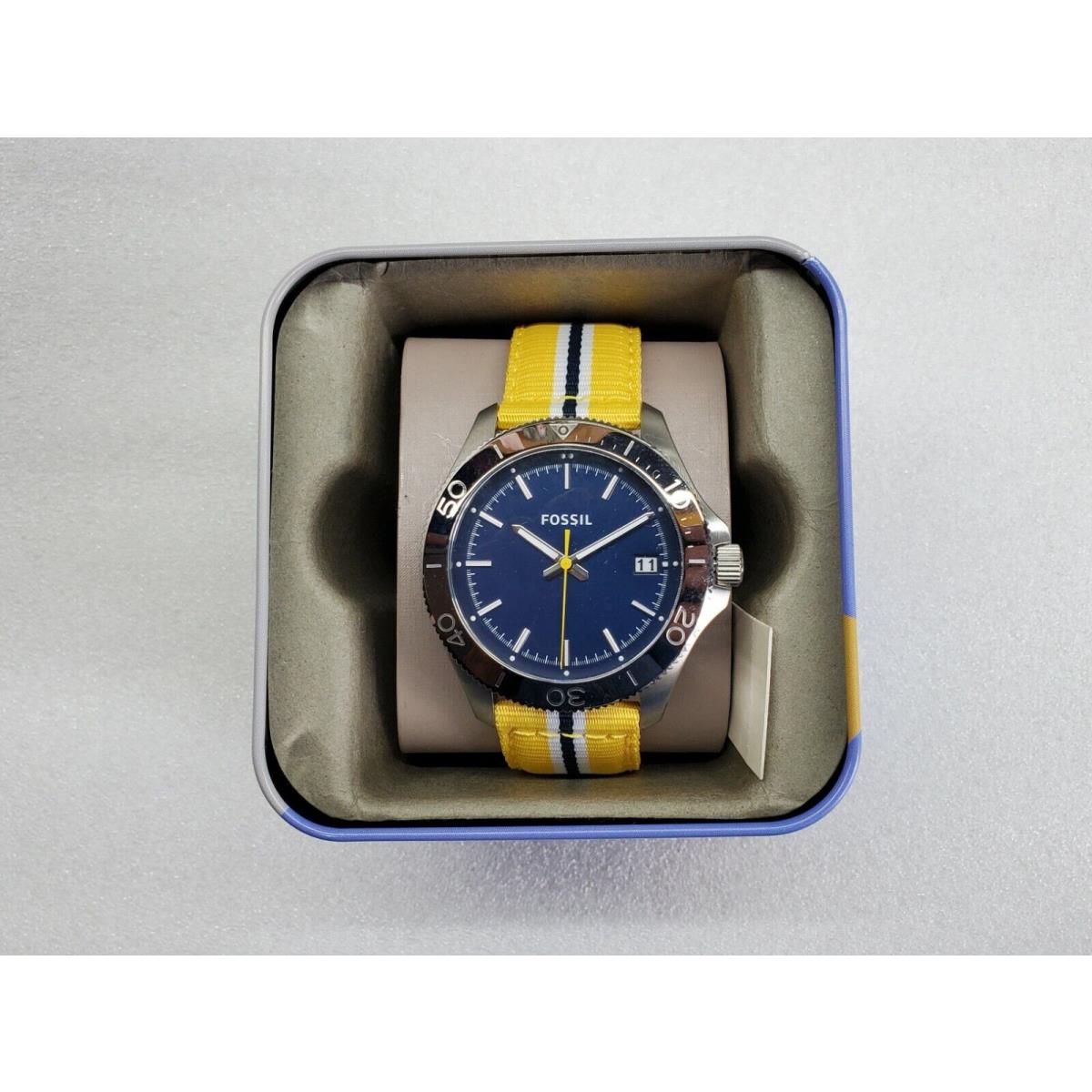 Fossil Retro Blue Dial Date Multi-color Nylon Strap Men`s Watch AM4477